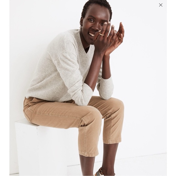 Madewell Cashmere V-Neck Sweater Heather Shadow, size Medium - Picture 13 of 13